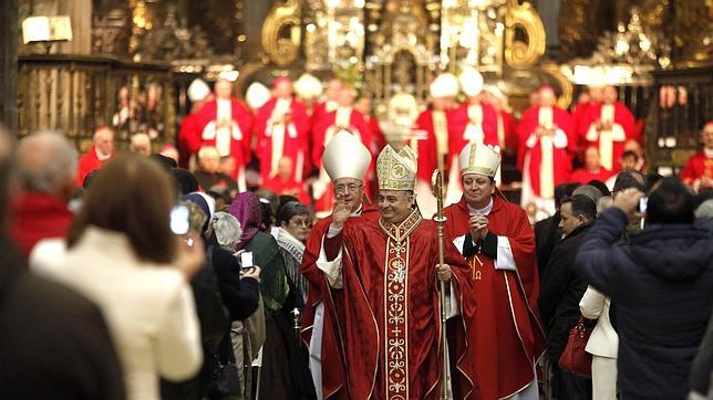 Fray Rodríguez Carballo ya es oficialmente arzobispo de Belcastro