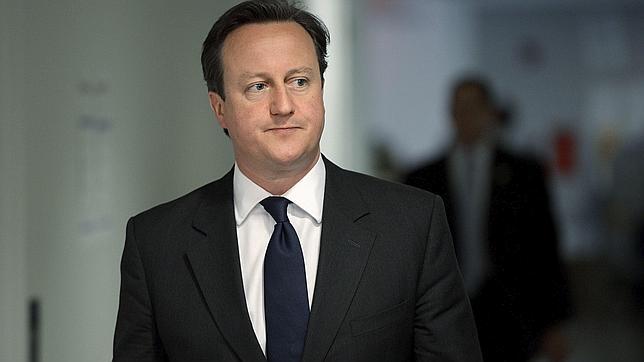 Cameron se casa con los laboristas para rescatar el matrimonio homosexual de los rebeldes «tories»