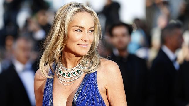 Sharon Stone acapara la atención en Cannes