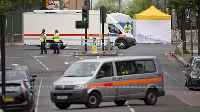 El alcalde de Londres: «La población puede seguir sus vidas con normalidad»