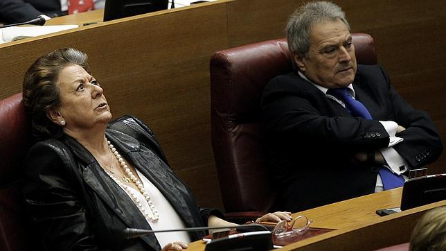 El juez pregunta al Parlamento valenciano si Camps y Barberá son aforados