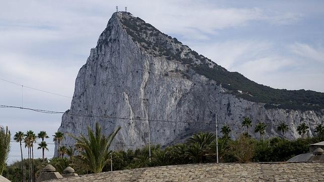 Gibraltar, admitido como miembro de pleno derecho de la UEFA