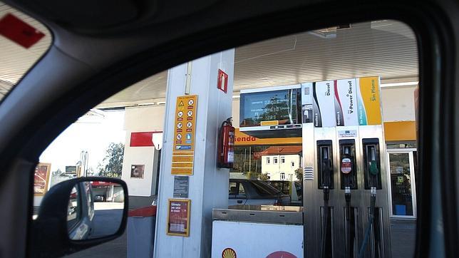 Los gallegos aparcan el coche por la crisis