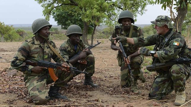Malí fija las elecciones presidenciales para el 28 de julio a pesar de las tensiones