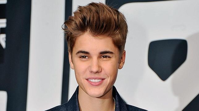 Justin Bieber acusado de imprudencia al volante