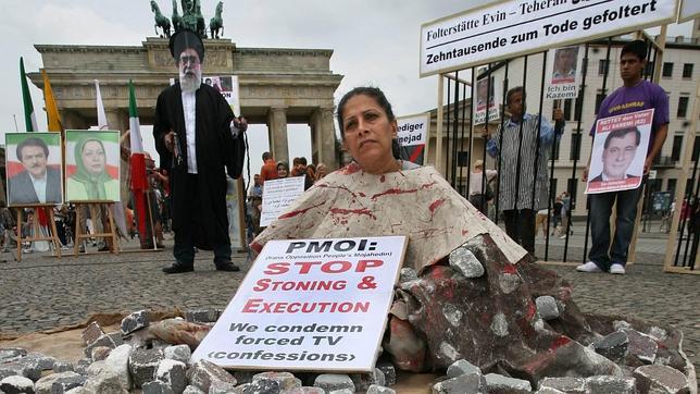 Irán dará libertad a sus jueces para no castigar con la lapidación en caso de adulterio