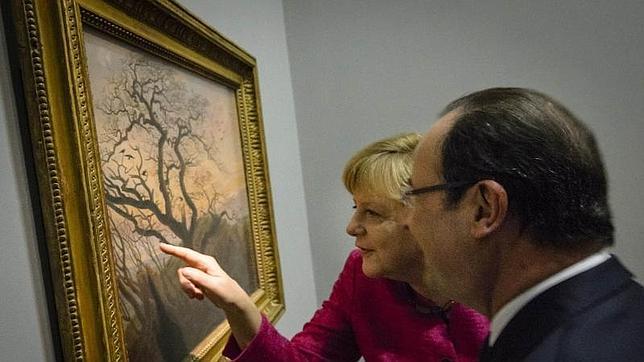 Merkel y Hollande acuerdan acelerar el fondo contra el paro juvenil y la unión bancaria