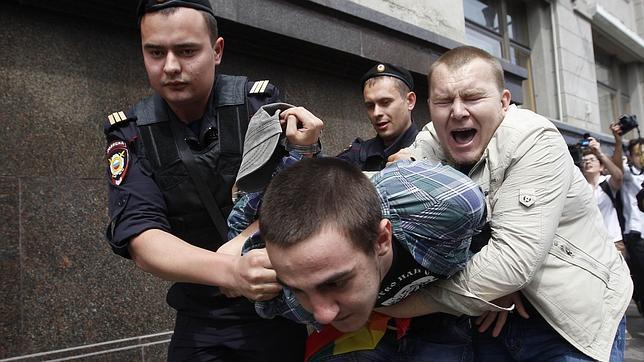 Más de 30 detenidos durante una protesta del movimiento homosexual en Moscú