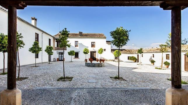 Patio de los naranjos, en el cortijo del Marqués