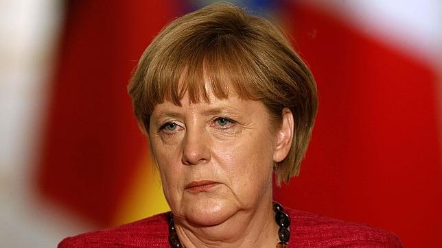 Merkel diseña una campaña a lo Zapatero con «regalos» al elector por 28.500 millones de euros