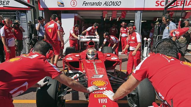 Domenicali: «Lo de Mónaco fue un incidente aislado, Ferrari sigue motivada»