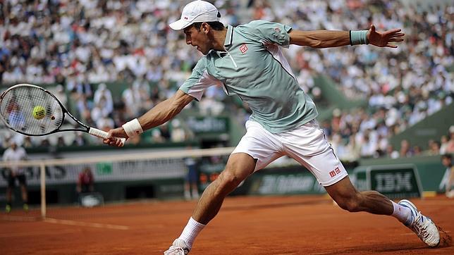 Djokovic desactiva a Haas