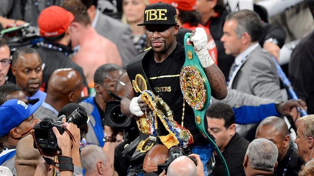 Floyd Mayweather Jr.: Boxeo, fajos y balas