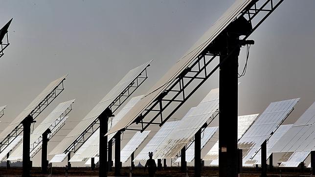 El sector de las renovables denuncia al Gobierno español ante el Parlamento europeo