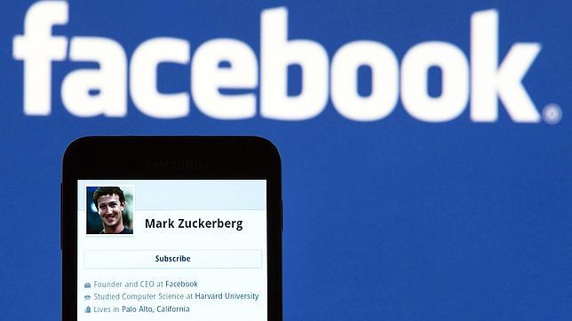 Facebook, cada vez más Twitter