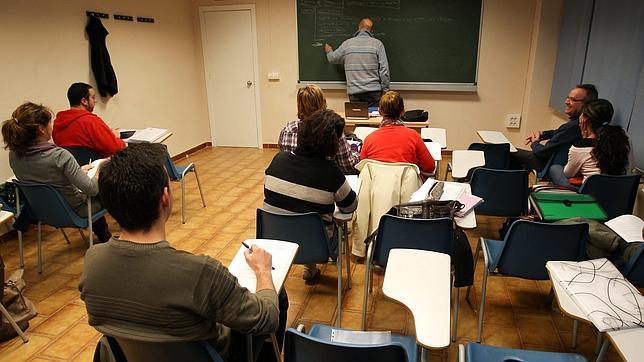 Educación ampliará el programa del refuerzo escolar a los centros concertados