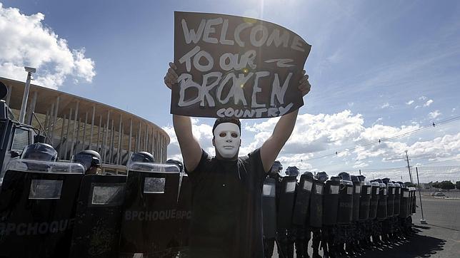 Nuevas protestas en Brasilia horas antes del inicio de la Copa Confederaciones