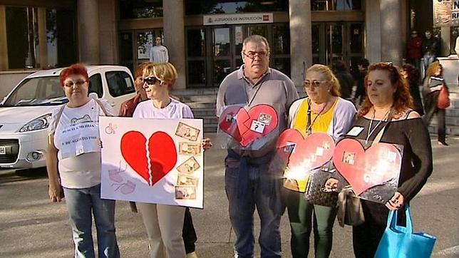 El doctor Vela declara como imputado por el robo de una niña en 1969