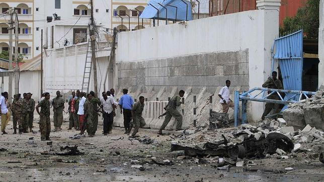 Islamistas de Al Shabab atacan la sede de la ONU en Mogadiscio
