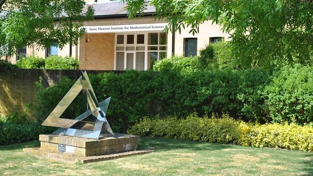 Jardín del Instituto de Ciencias Matemáticas «Isaac Newton» en Cambridge