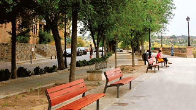 Paseo de San Cristóbal, escenario de la proverbial “noche toledana”.