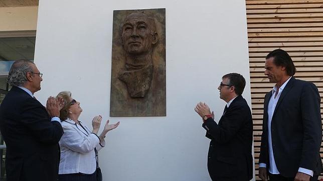 Arganda inaugura un centro para mayores dedicado a Antonio Mingote