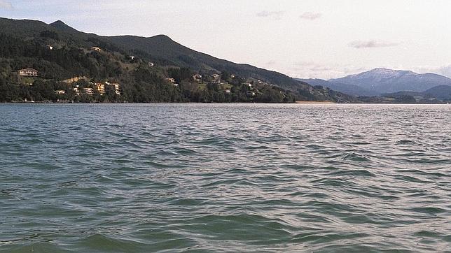 Kanalape desde la playa de Laida