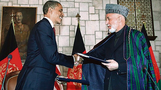 Obama y Karzai se comprometen a seguir las negociaciones de paz con los talibanes
