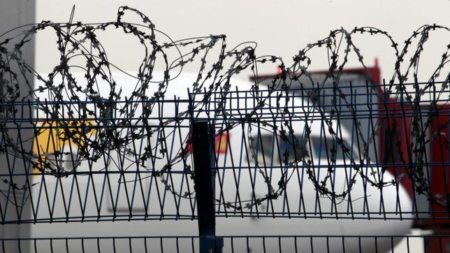 Ecuador acepta recibir a Snowden