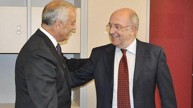 El PSdeG sumiso ante Almunia se niega a firmar un texto a favor del naval