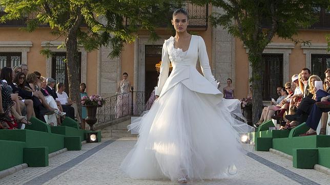 El palacio Santillana devuelve la pasarela nupcial a Madrid