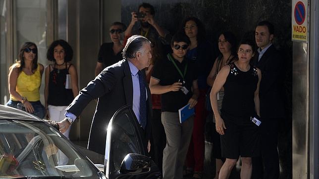 «Tener 25, 30 ó 40 millones en Suiza no es ningún delito»