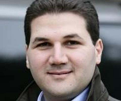 Altercado entre un importante líder falangista libanés y un grupo de lesbianas