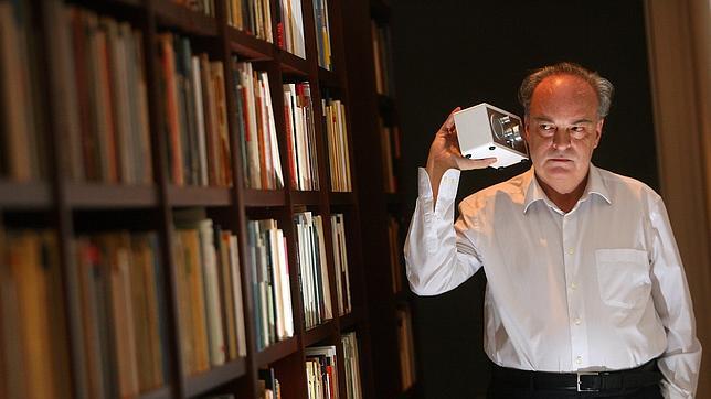 Francia condecora a Vila-Matas con la Orden de las Artes y las Letras