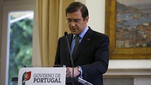 Passos Coelho no acepta la dimisión del titular de Exteriores