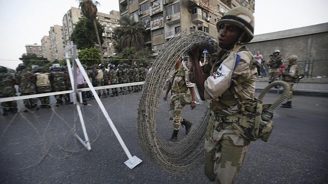 El Ejército vuelve a demostrar quién manda en Egipto