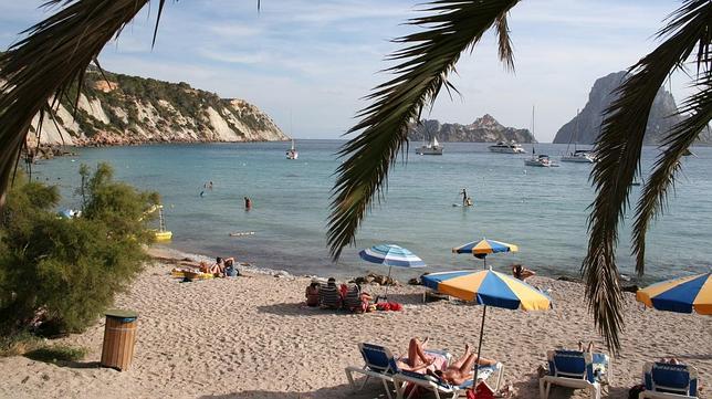 Diez playas Ibiza para gozar del verano
