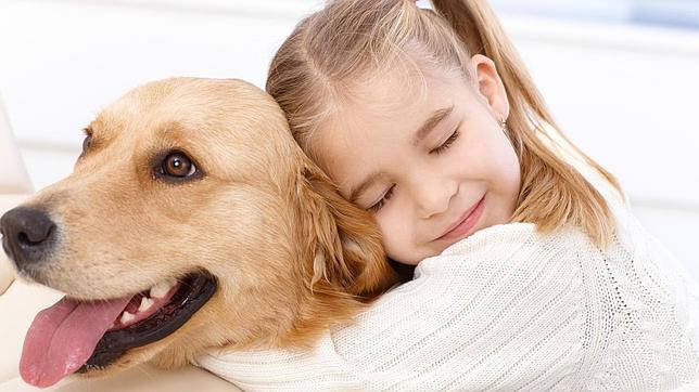Los niños prefieren jugar con su perro antes que los videojuegos