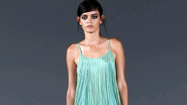 Vestido de flecos