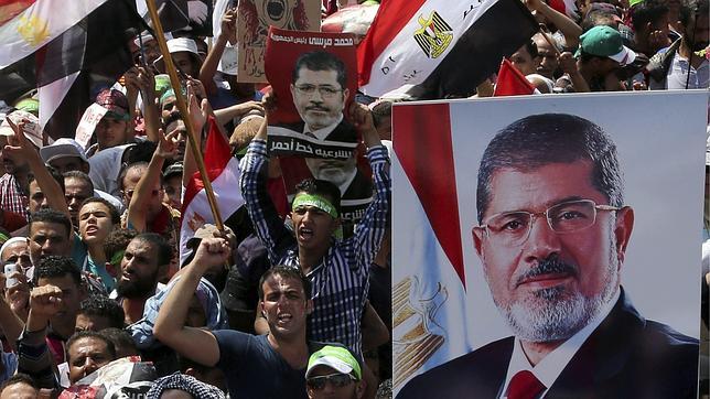 Estados Unidos pide al Ejército egipcio que libere a Mohamed Mursi