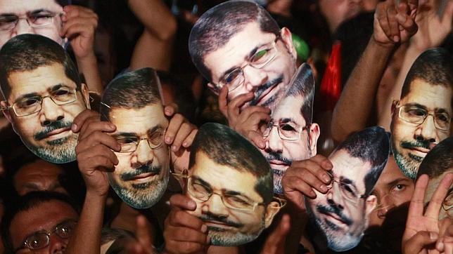 La Fiscalía egipcia investiga a Mursi por espionaje e incitación al asesinato