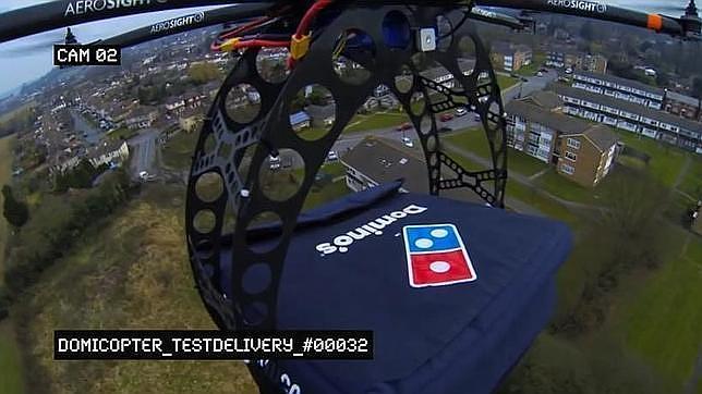 Que pidas una pizza y te caiga del cielo
