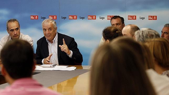 Los aspirantes a liderar el PSdeG recuentan sus apoyos y buscan la papeleta definitiva