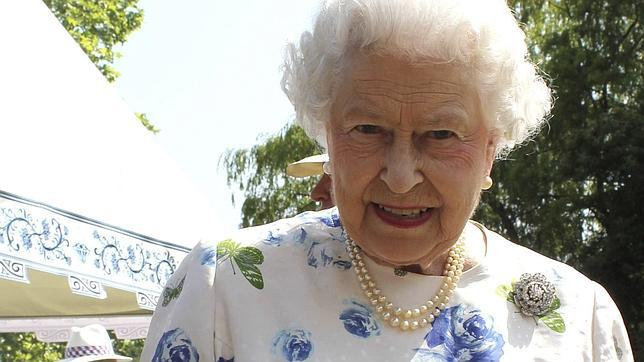 Isabel II de Inglaterra, pendiente del nacimiento del bebé antes de irse a Balmoral