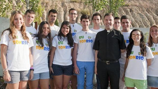 Cientos de jóvenes españoles que no pueden viajar a la JMJ celebra encuentros paralelos