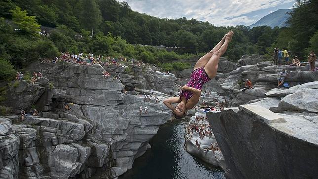 Anna Bader, durante el Campeonato de Europa de Clavados, el 20 de julio, en Ponte Brolla, Suiza