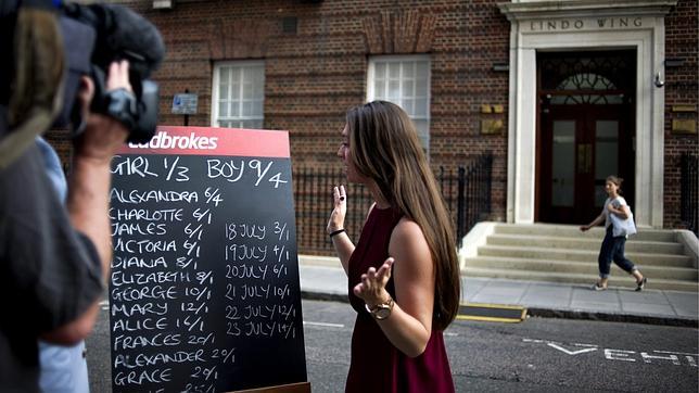 Más de 100.000 libras perdidas en apuestas por el retraso de Catalina