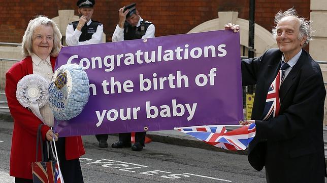 El primer nacimiento real anunciado por Twitter