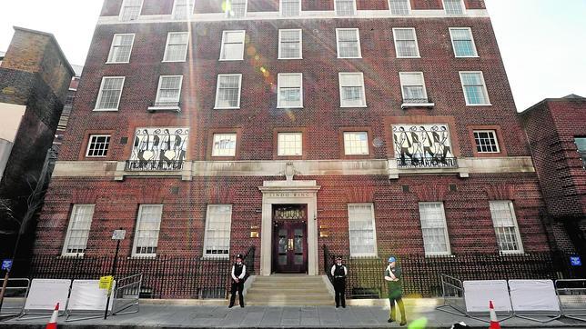 Así nació mi hijo en el ala pública del hospital de St. Mary’s de Paddington
