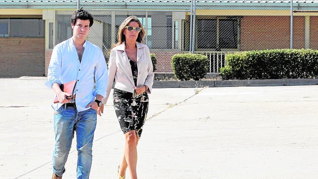 La mujer de Bárcenas sacó 6.000 euros de una de sus cuentas el día que este fue a prisión